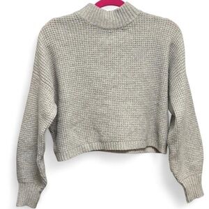 Hollister Gray Crop Knit Sweater Minimalist